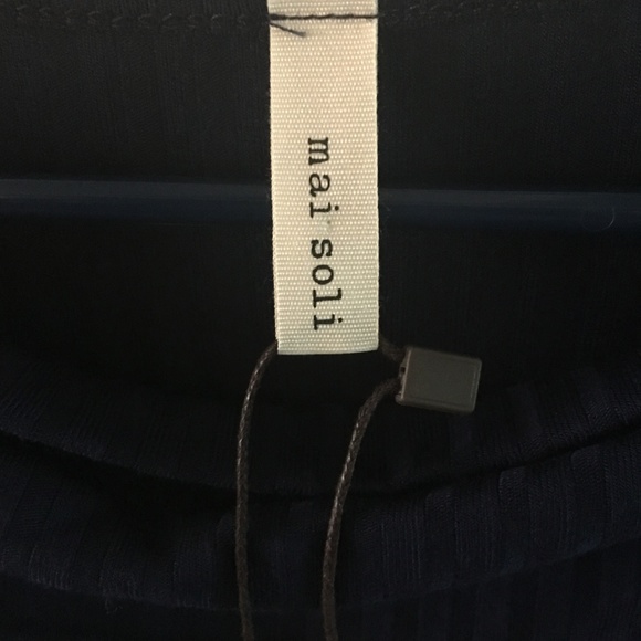 Mai Soli Top - Picture 2 of 4